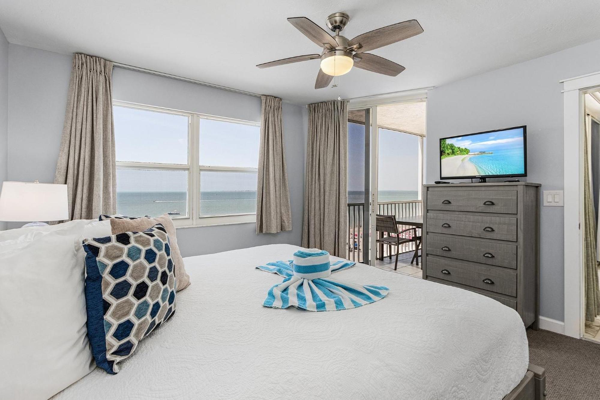 Fantastic Gulf Front Condo On The North End Of The Island - Beach Villas # 504 Condo Fort Myers Beach Buitenkant foto